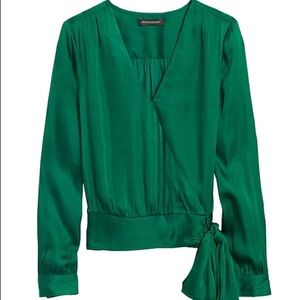 Banana republic Emerald green tie waist blouse